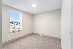 2120 Willard Ave SE, Grand Rapids, MI 49507 - Photo 9