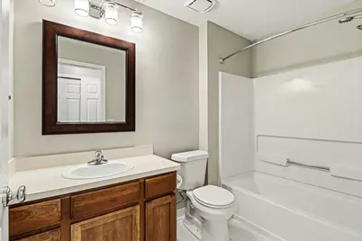 648 Village Lane, Milford, MI 48381 - Photo 11