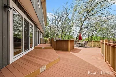 2793 Cascade Springs Drive SE, Grand Rapids, MI 49546 - Photo 37