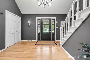 2793 Cascade Springs Dr SE, Grand Rapids, MI 49546 - Photo 7