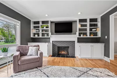 2793 Cascade Springs Drive SE, Grand Rapids, MI 49546 - Photo 9