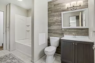 143 Kelwood Ln, Battle Creek, MI 49015 - Photo 11