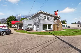 124 S Brooklyn Rd, Jackson, MI 49201 - Photo 1