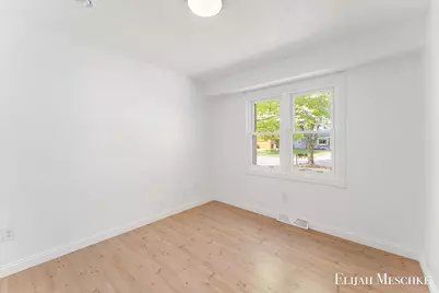 4648 Flying Eagle Drive SE, Grand Rapids, MI 49548 - Photo 17