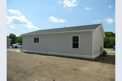 210 Taylors Court, Scottville, MI 49454 - Photo 5