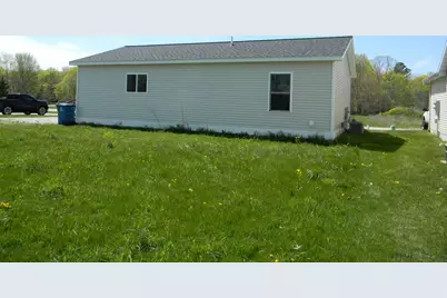 210 Taylors Court, Scottville, MI 49454 - Photo 3