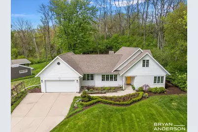 2925 Reeds Lake Boulevard SE, East Grand Rapids, MI 49506 - Photo 1