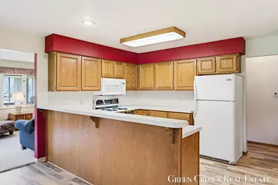 580 Gardenview Drive SW, Byron Center, MI 49315 - Photo 5