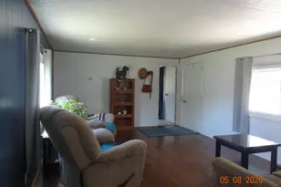 538 E 82nd St, Newaygo, MI 49337 - Photo 9
