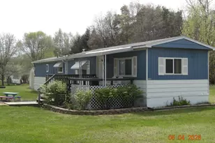 538 E 82nd St, Newaygo, MI 49337 - Photo 1