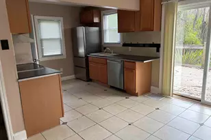 23404 Plum Hollow St, Southfield, MI 48033 - Photo 9