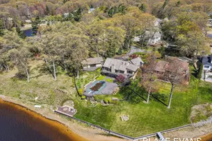 4069 Forest Point Dr, Norton Shores, MI 49441 - Photo 39