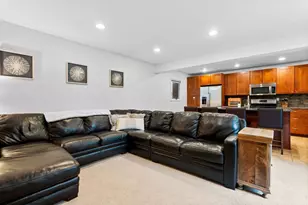 683 Canterbury Dr, Saline, MI 48176 - Photo 35