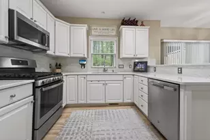 4667 Sundial Dr NE, Grand Rapids, MI 49525 - Photo 9