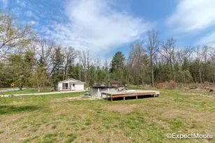 7890 N Maple Hill Rd, Howard City, MI 49329 - Photo 33