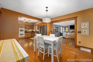 1757 4th St NW, Grand Rapids, MI 49504 - Photo 15