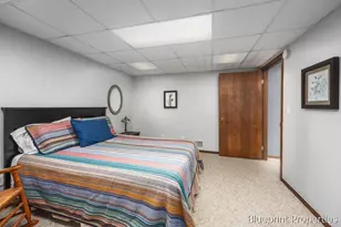 1757 4th St NW, Grand Rapids, MI 49504 - Photo 33