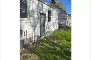 19946 Strasburg St, Detroit, MI 48205 - Photo 3