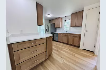2432 Bond Street, Niles, MI 49120 - Photo 5
