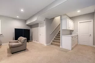 1820 Flowers Crossing Dr NE, Grand Rapids, MI 49525 - Photo 39