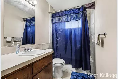 3209-3211 Coach Lane SE, Kentwood, MI 49512 - Photo 9