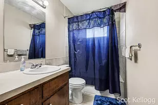 3209-3211 Coach Ln SE, Kentwood, MI 49512 - Photo 9