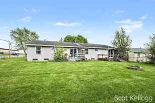 3209-3211 Coach Ln SE, Kentwood, MI 49512 - Photo 15