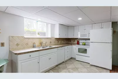 2088 Crestline Circle, Burton, MI 48509 - Photo 31