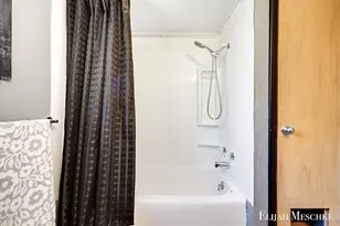 9670 Almena Dr, Kalamazoo, MI 49009 - Photo 31