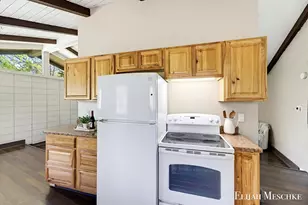 9670 Almena Dr, Kalamazoo, MI 49009 - Photo 15