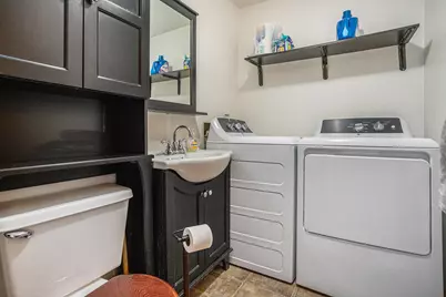 130 S Benton Street, Bellevue, MI 49021 - Photo 9