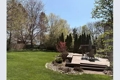5255 Applewood Drive, Ypsilanti, MI 48197 - Photo 9