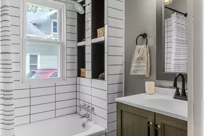819 Harding Street NW, Grand Rapids, MI 49544 - Photo 9