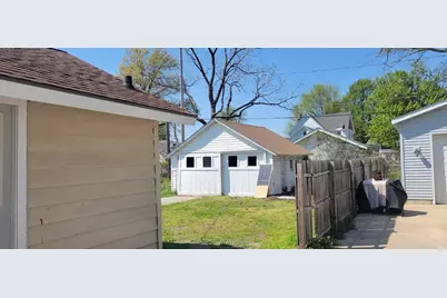 127 E 15th Street, Holland, MI 49423 - Photo 3