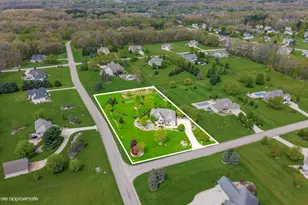 5630 Farallon Dr, Kalamazoo, MI 49009 - Photo 53