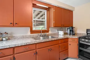 8586 E Main St, Galesburg, MI 49053 - Photo 9