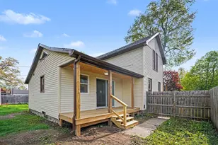 112 N Andrews St, Three Rivers, MI 49093 - Photo 3