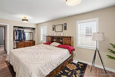 107 S Main Street, Rockford, MI 49341 - Photo 23