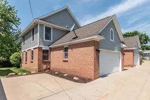 3029 Portman St, Keego Harbor, MI 48320 - Photo 7
