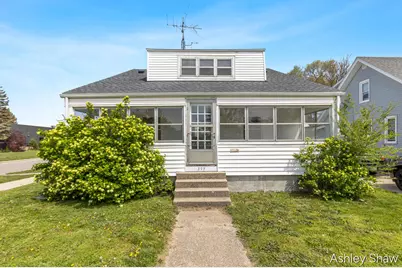 395 W 19th Street, Holland, MI 49423 - Photo 1
