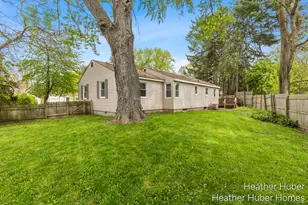 914 Foster Ct NE, Grand Rapids, MI 49505 - Photo 29