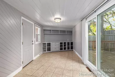 914 Foster Court NE, Grand Rapids, MI 49505 - Photo 7