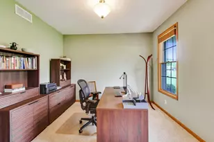 292 River Run Dr, Saint Joseph, MI 49085 - Photo 13