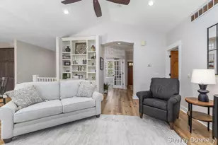 1119 Mid Bluff Dr, Zeeland, MI 49464 - Photo 7