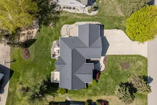 1119 Mid Bluff Dr, Zeeland, MI 49464 - Photo 41