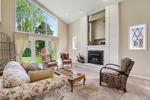 273 Eckford Dr, Troy, MI 48085 - Photo 5