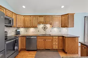 81 Oakwood Dr, Coldwater, MI 49036 - Photo 7