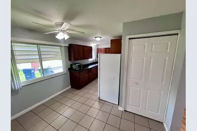 2252 Winston Drive, Sterling Heights, MI 48310 - Photo 7