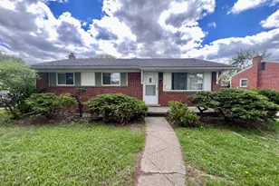 2252 Winston Dr, Sterling Heights, MI 48310 - Photo 1