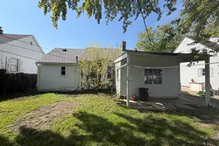 705 Columbia Ave, Saint Joseph, MI 49085 - Photo 11